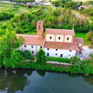 - Il Casale Toscano - 1900Mt From The Tower Of Pisa - No Breakfast - Free Parking - No Air Conditioning But Fan - No Tv - No Frigde - Only Self Check In From 4 Pm Pisa